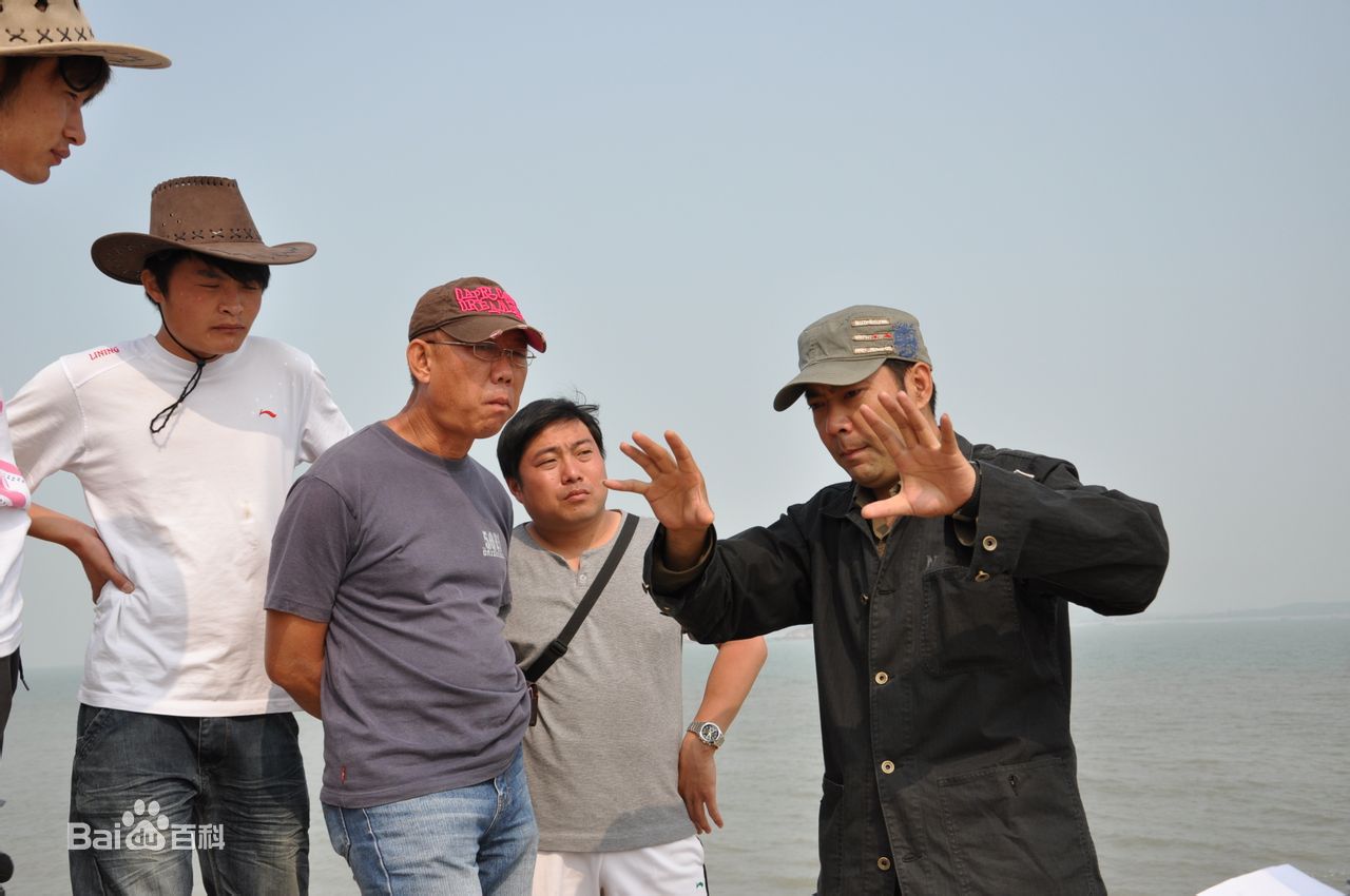 梁杰工作照图片图集