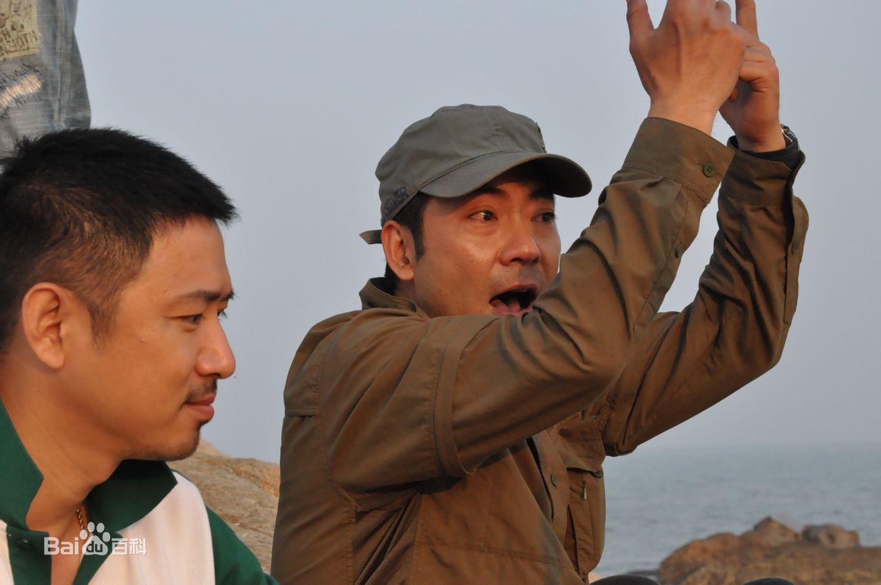 梁杰工作照图片图集