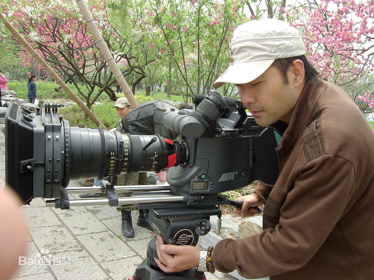 最新梁杰性感图片