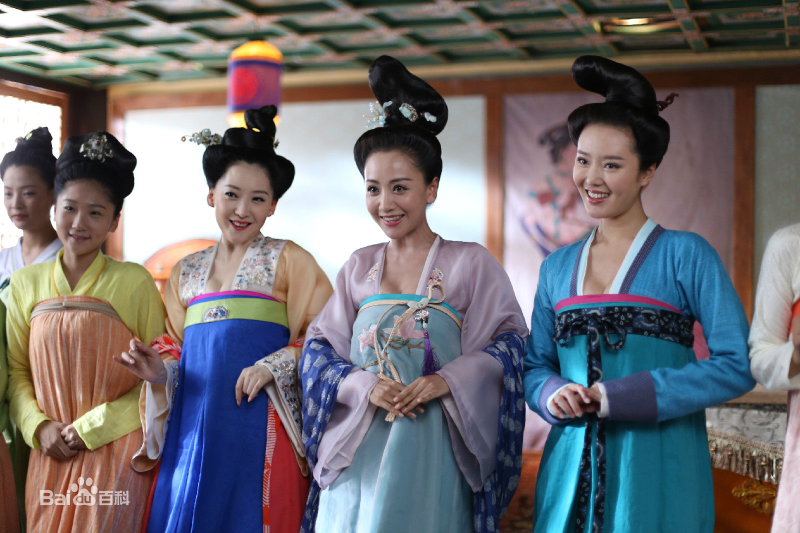 曹馨月《美人制造》精选剧照