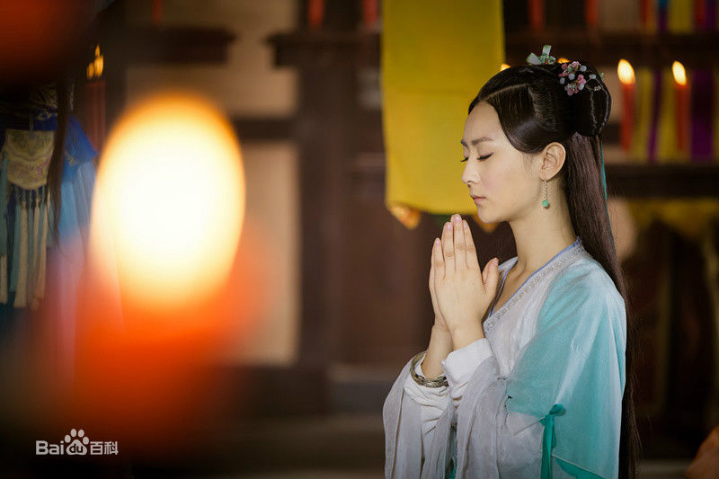 精选张维娜在《古剑奇谭》孙月言中的图册