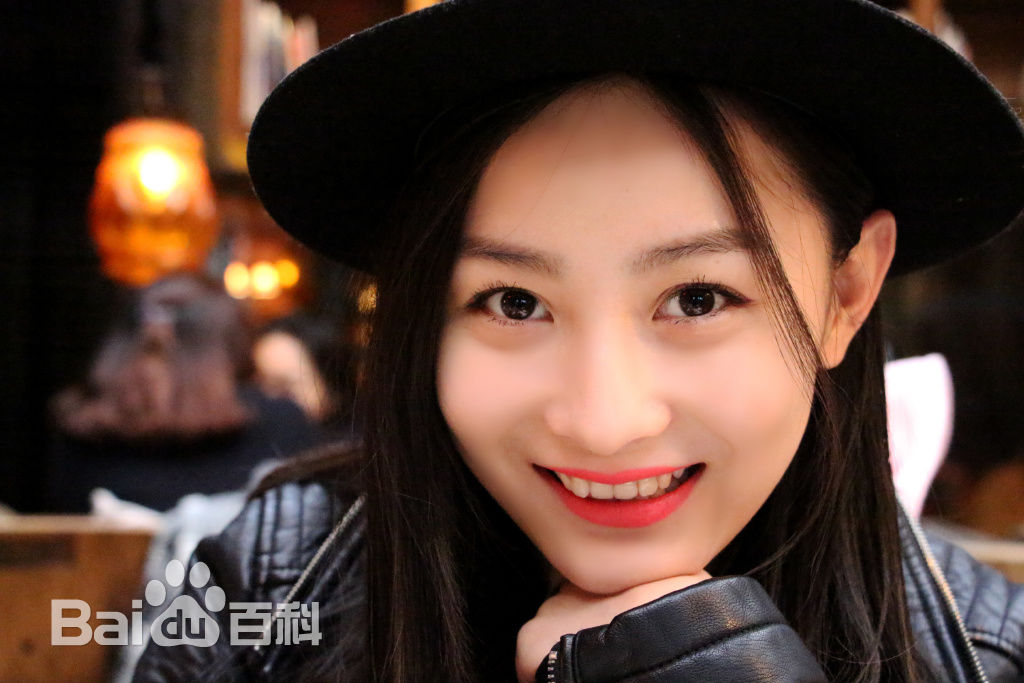 张维娜生活照前后照片