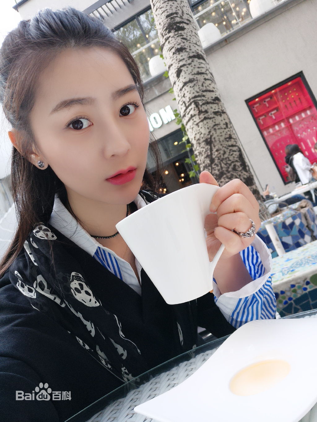 张维娜生活照前后照片