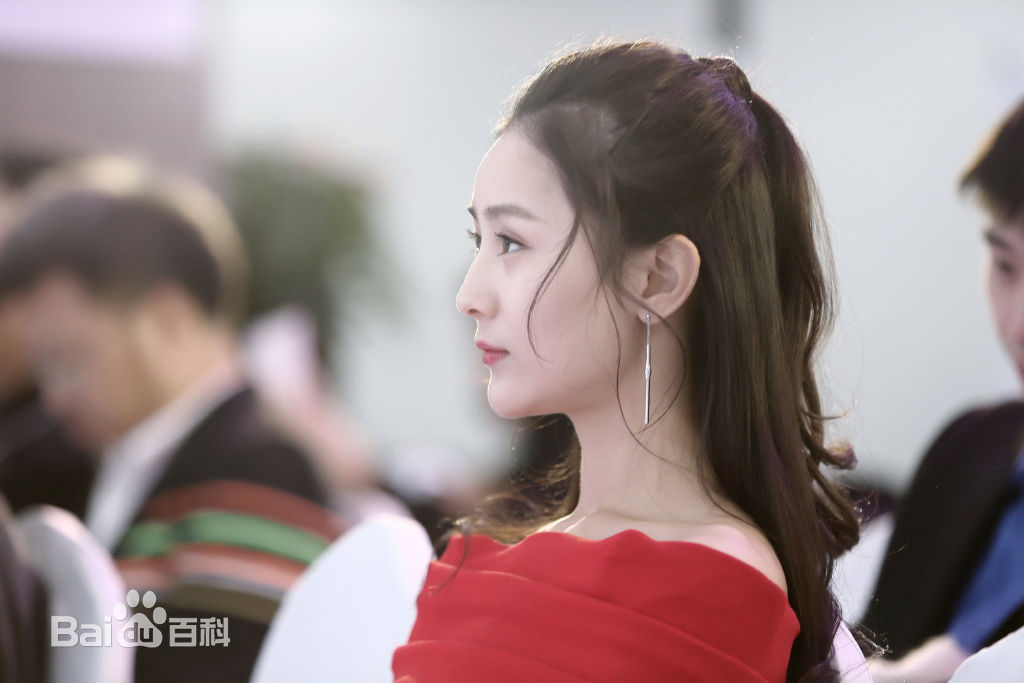 张维娜生活照前后照片