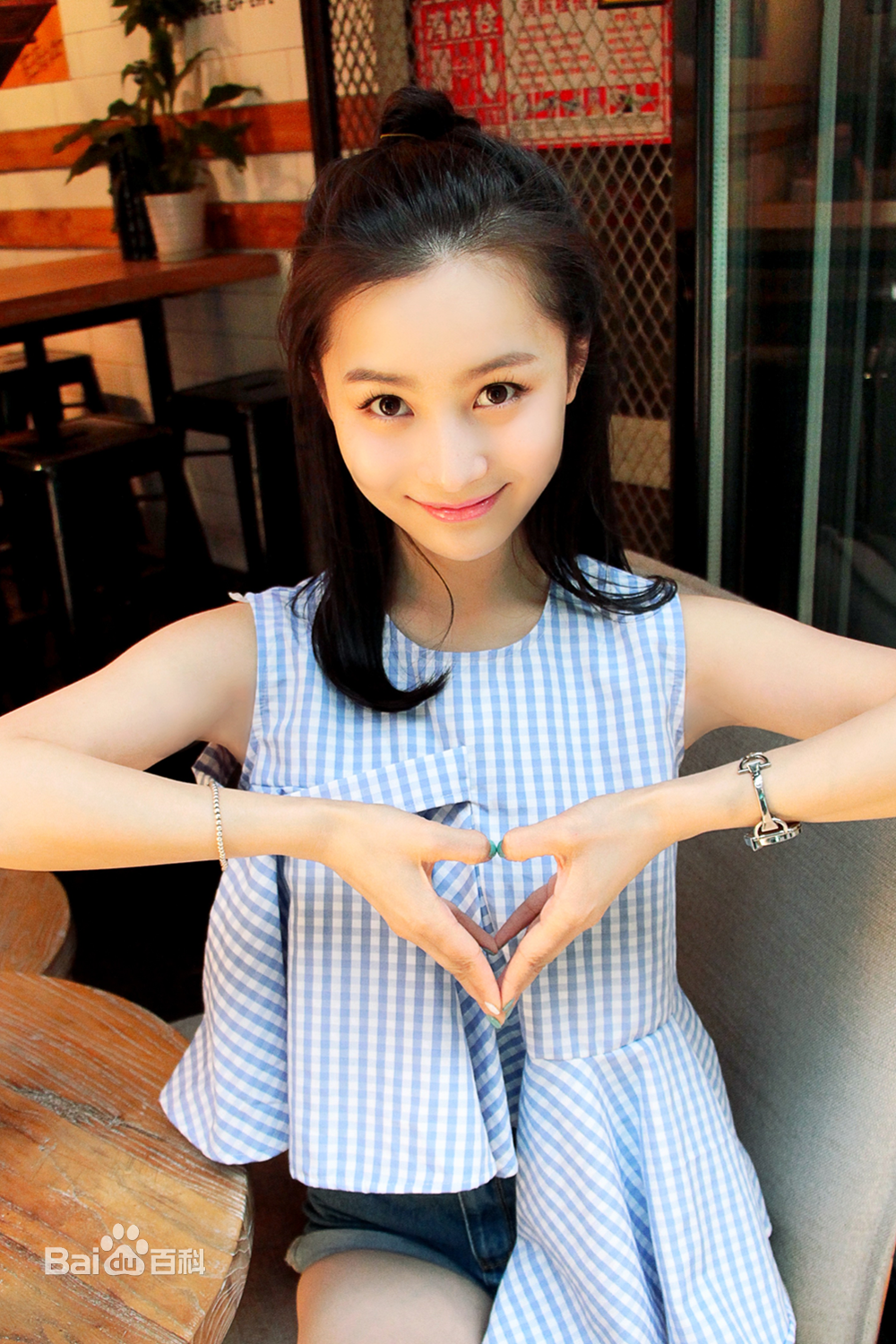 张维娜生活照前后照片