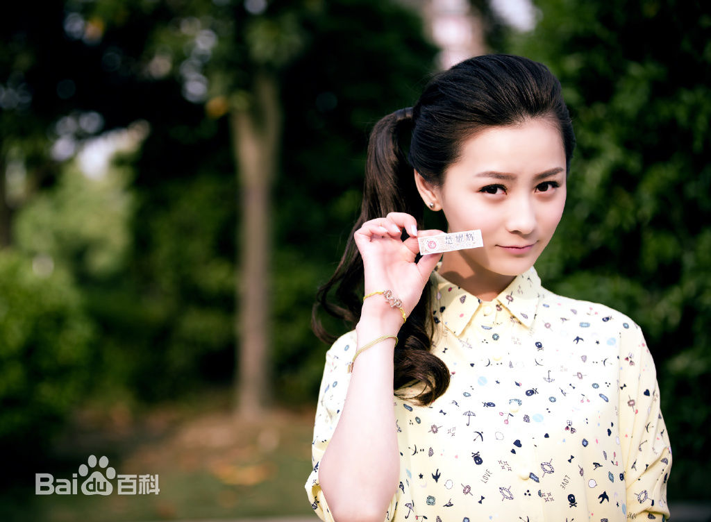 张维娜在《爱的阶梯》张乐美中的