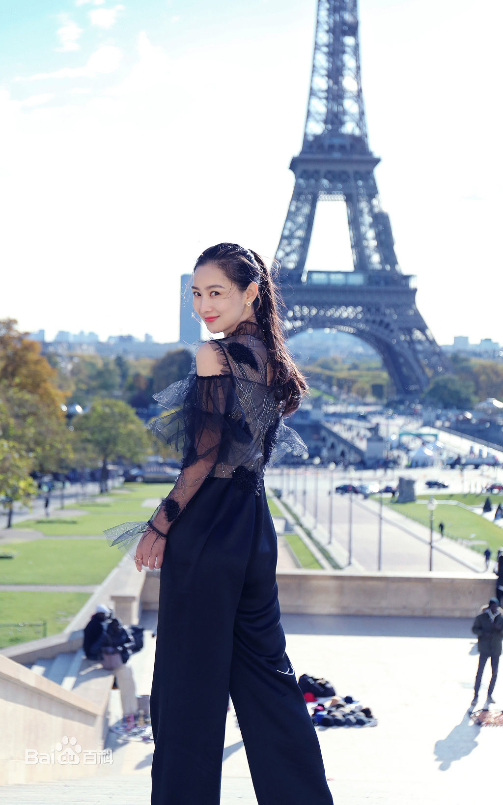 张维娜街拍壁纸壁纸