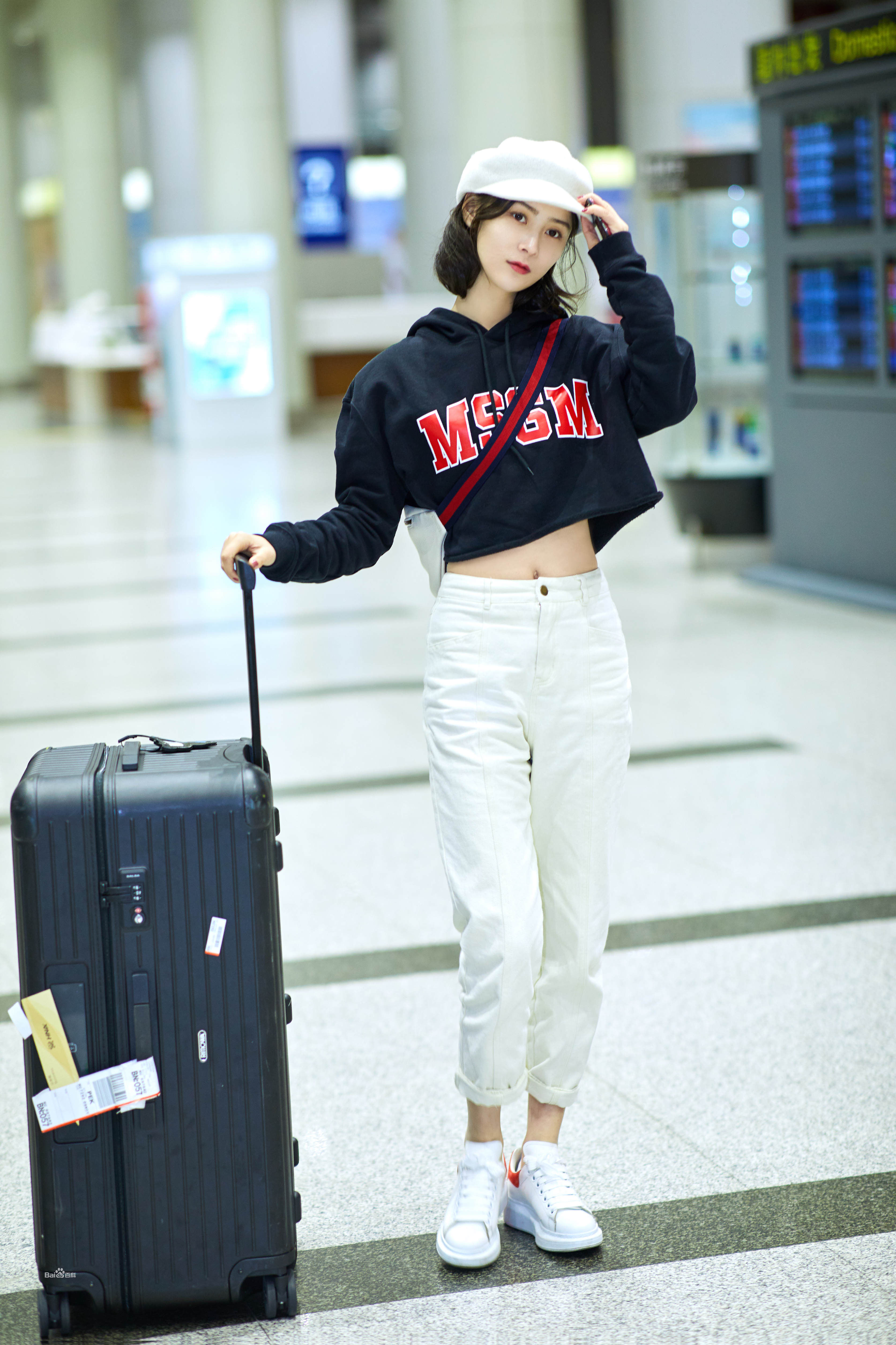 张维娜街拍壁纸壁纸