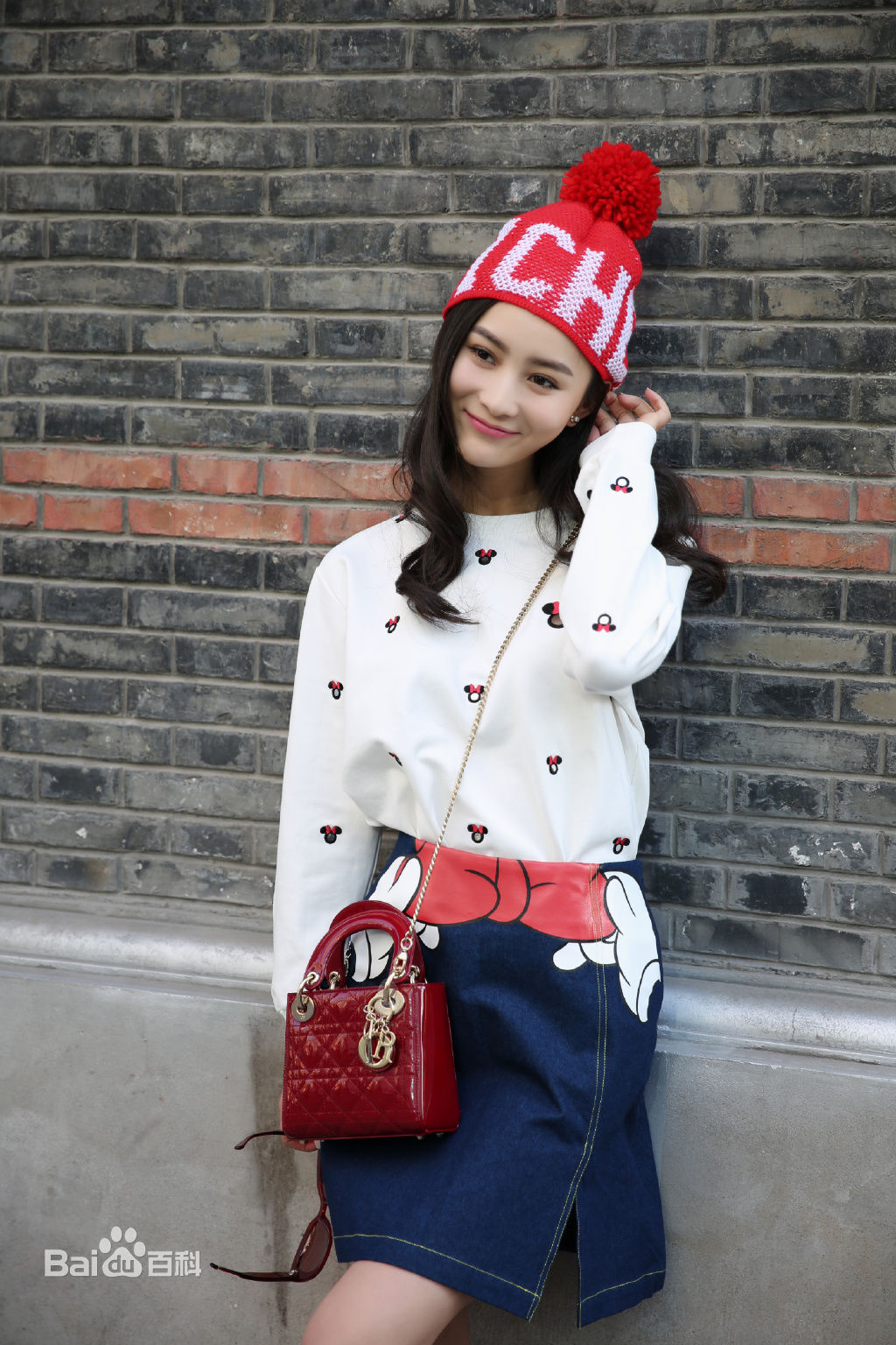 张维娜街拍壁纸壁纸