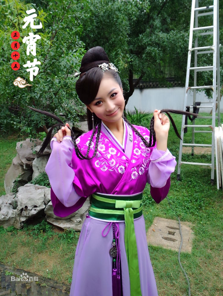 最全张维娜在《五鼠闹东京》纪赛花中的壁纸