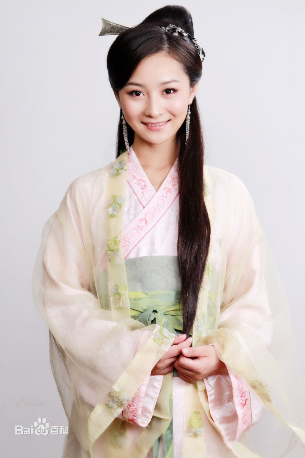 最全张维娜在《五鼠闹东京》纪赛花中的壁纸