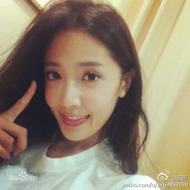 夏娣亚生活照壁纸壁纸