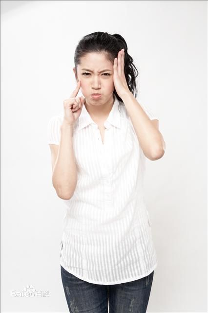 夏娣亚黄薇渟前后照片