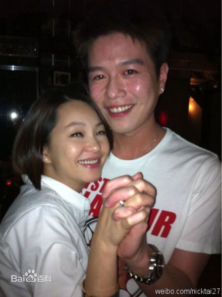 李易(Leeyi)六月性感图片图集