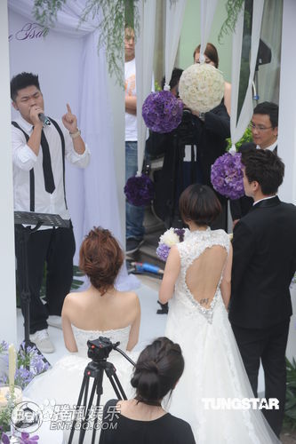 李易(Leeyi)婚礼现场生活照