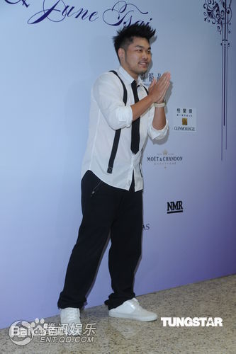 李易(Leeyi)婚礼现场生活照