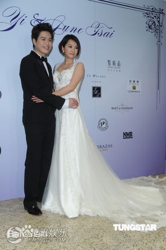 李易(Leeyi)婚礼现场生活照