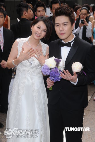 李易(Leeyi)婚礼现场生活照