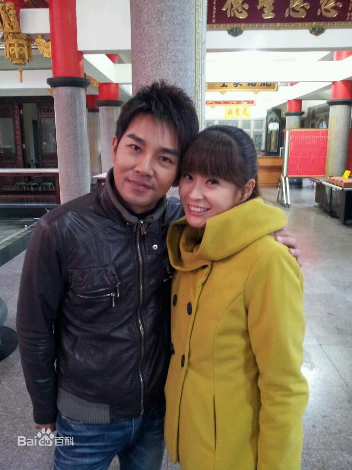 李燕拍摄戏剧性感图片图集