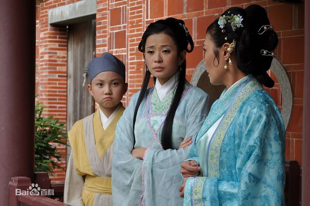 李燕拍摄戏剧性感图片图集