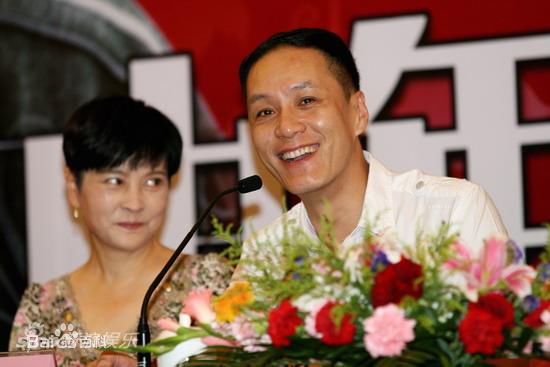 梁丹妮(Liangdanni)出席活动照片前后照片