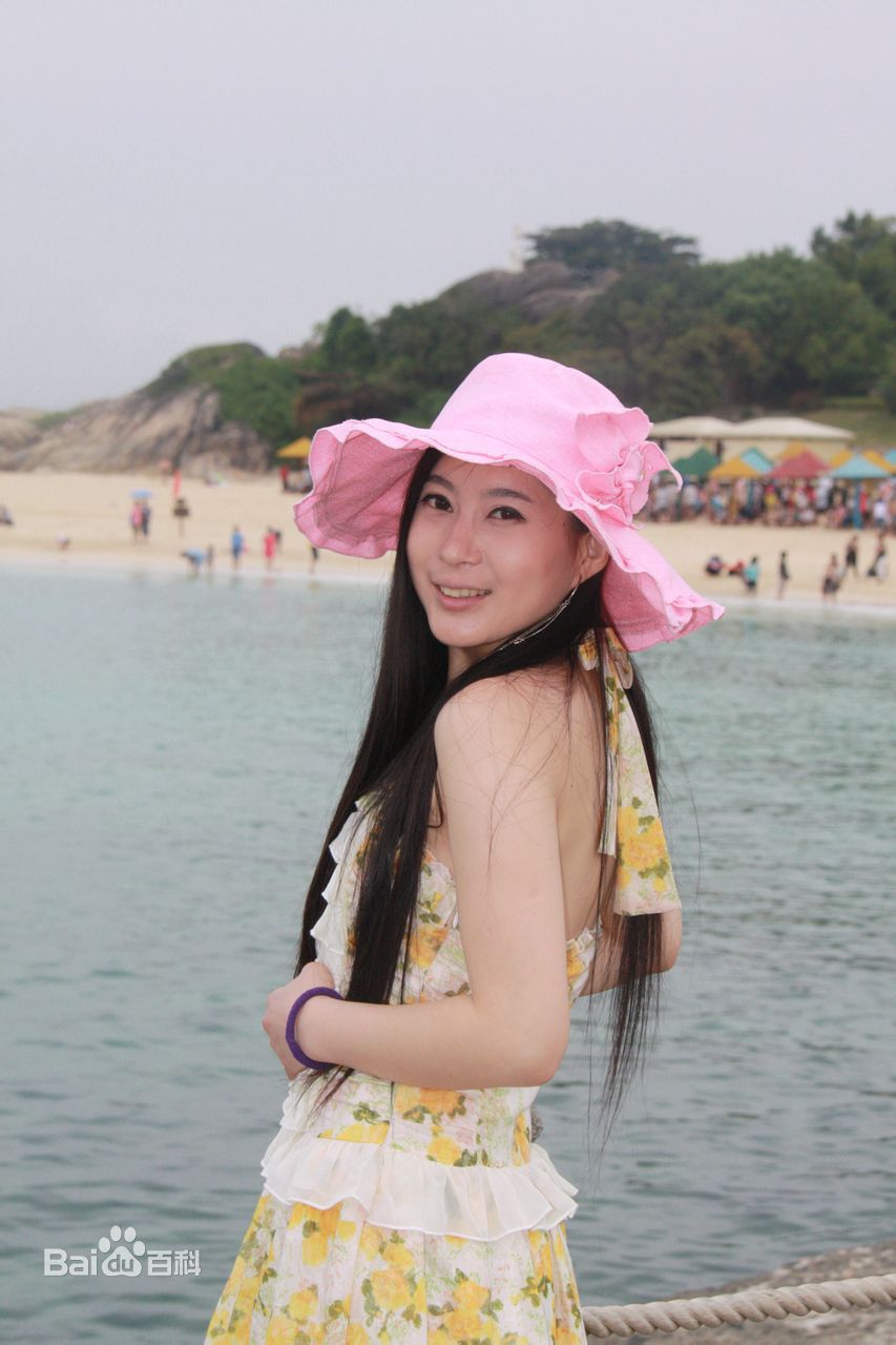 最优质包美美素颜照