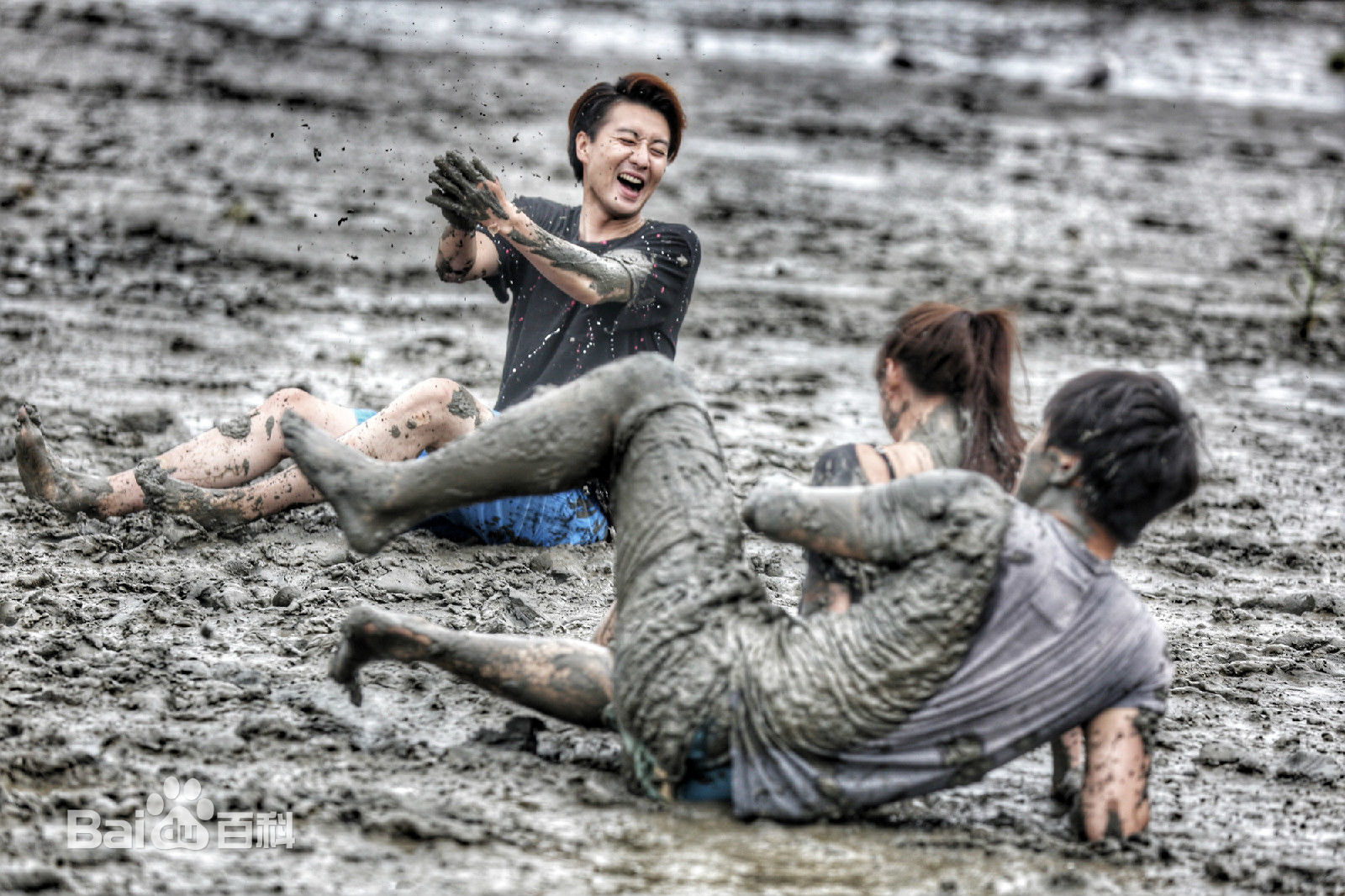 高仁任韩国仁川旅游亲善大使前后照片