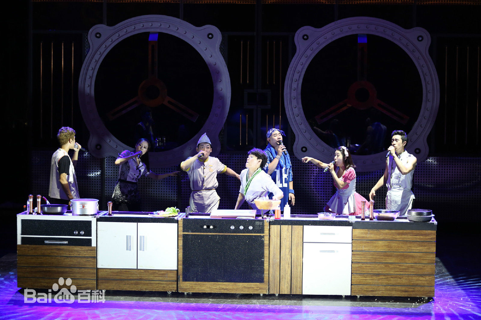 高仁任韩国仁川旅游亲善大使前后照片