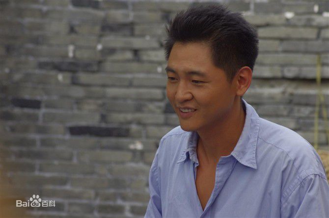 最新高搏(ROCK)在电视剧《我不曾放纵的青春》中的图集