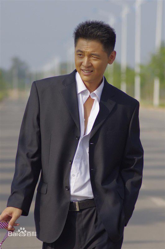 最新高搏(ROCK)在电视剧《我不曾放纵的青春》中的图集