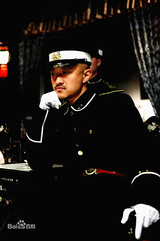 李泽露工作瞬间素颜照相册