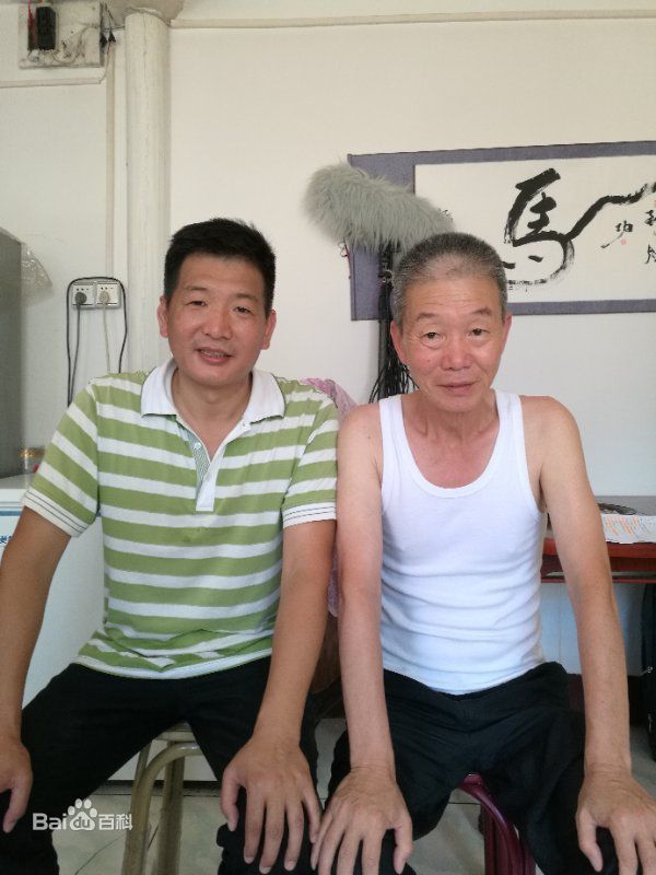 张一鸣照片前后照片