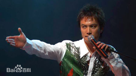 李泉(JamesLi)出席活动照壁纸壁纸