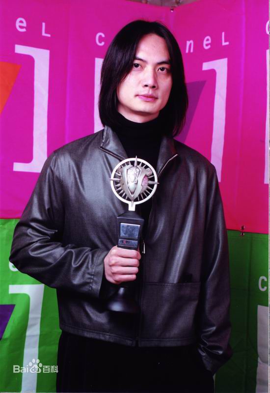 李泉(JamesLi)出席活动照壁纸壁纸