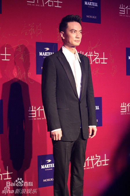 李泉(JamesLi)出席活动照壁纸壁纸