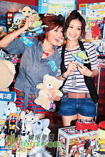 赵硕之出席活动性感图片壁纸