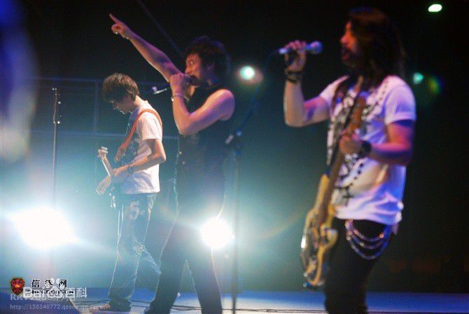 信乐团(Shin)2010年泰山国际音乐节壁纸壁纸