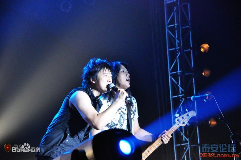 信乐团(Shin)2010年泰山国际音乐节壁纸壁纸