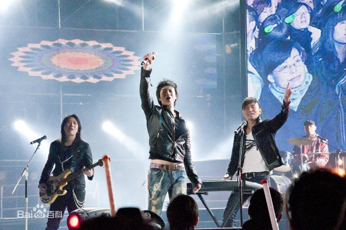 信乐团(Shin)2010年星耀临沂演唱会壁纸壁纸