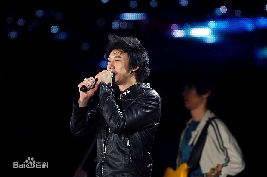 信乐团(Shin)2010年星耀临沂演唱会壁纸壁纸