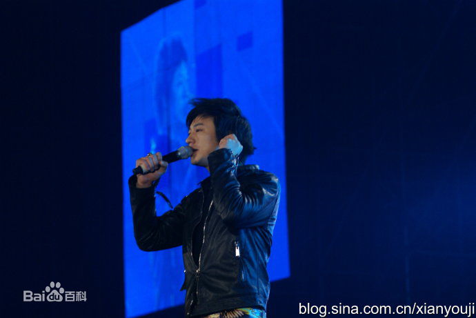 信乐团(Shin)2010年星耀临沂演唱会壁纸壁纸