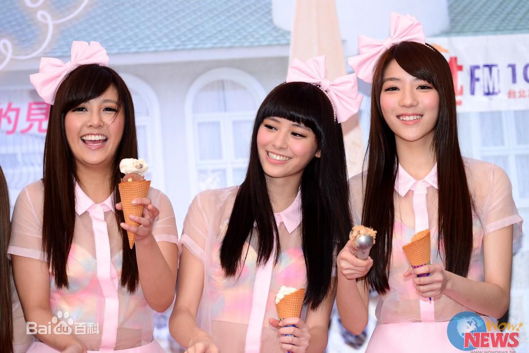 林盈臻(DaYuan Lin)Popu Lady 热力开唱素颜照相册