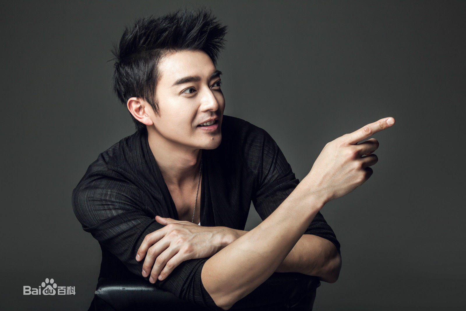 田家达(Jenson Tien)生活照性感图片图集