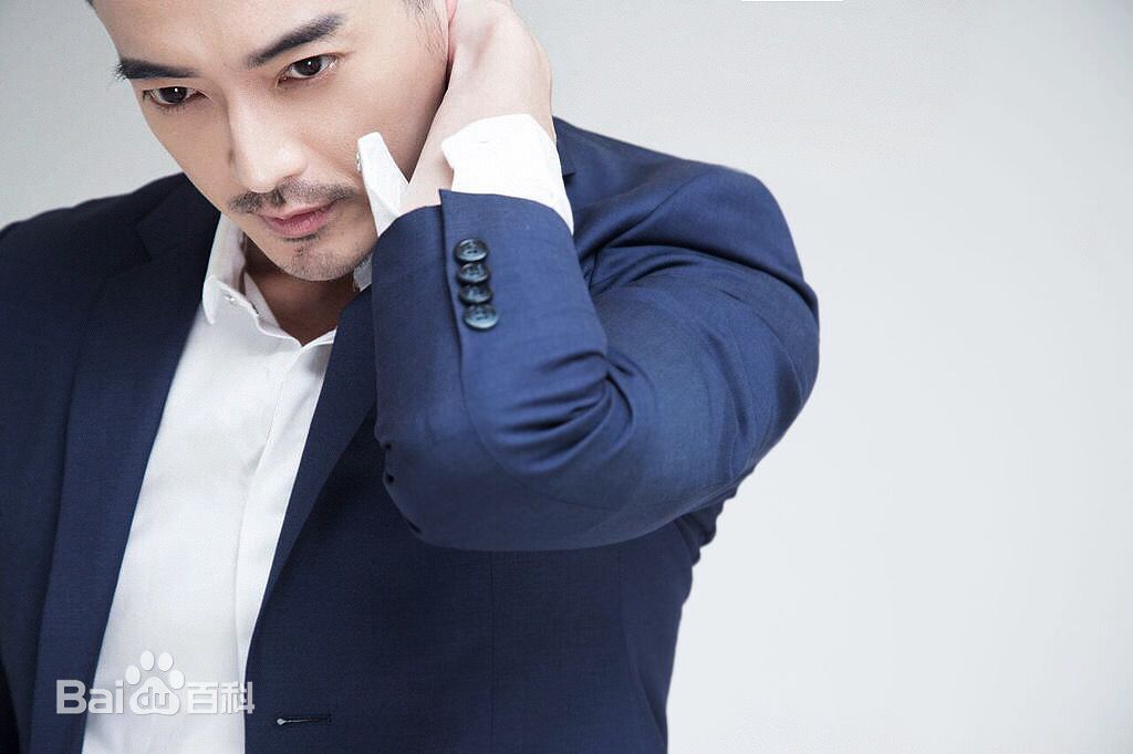 田家达(Jenson Tien)生活照性感图片图集