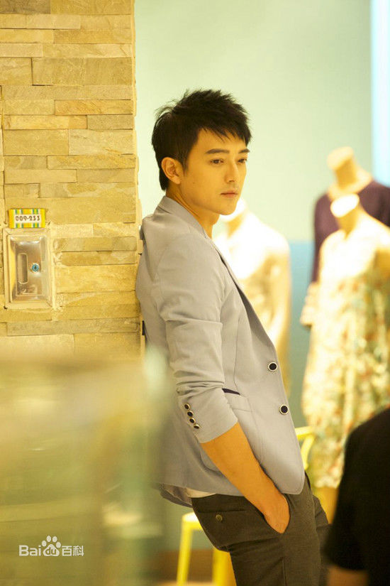 田家达(Jenson Tien)生活照性感图片图集