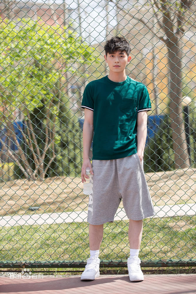 骆明劼最新图集