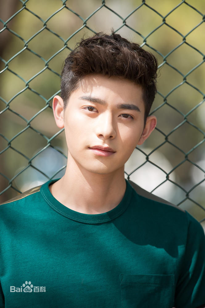 骆明劼最新图集