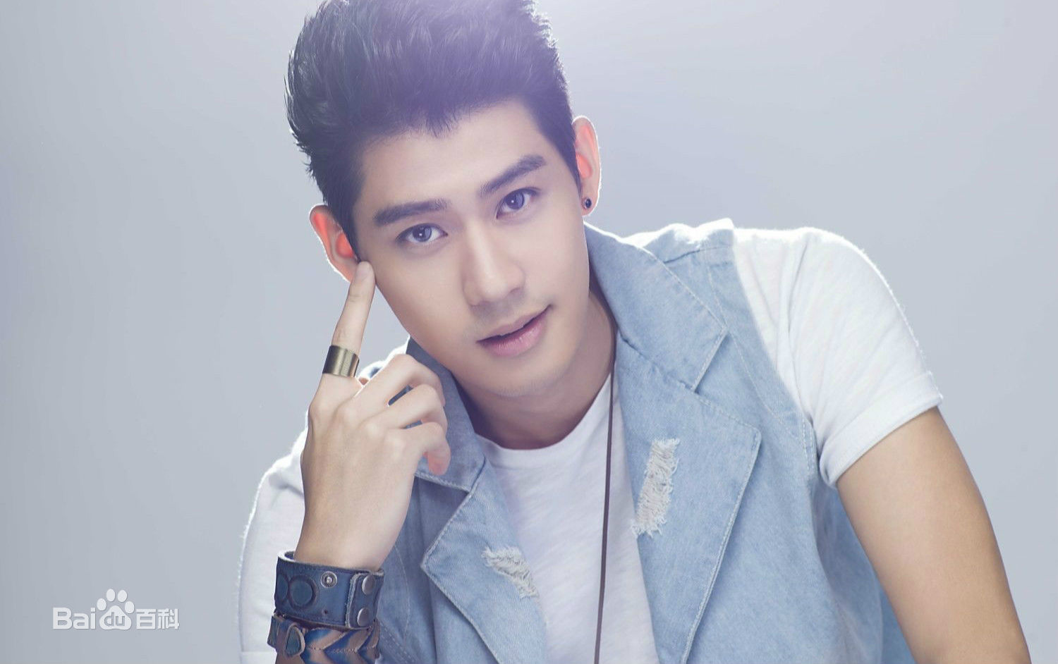 最优质李玉玺(Dino)生活照