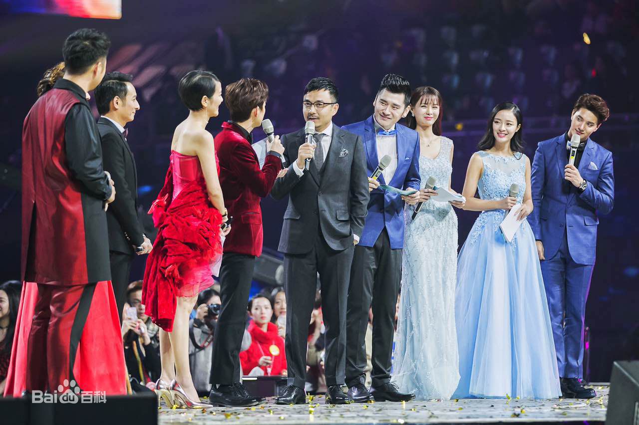 李莎旻子主持经历壁纸壁纸