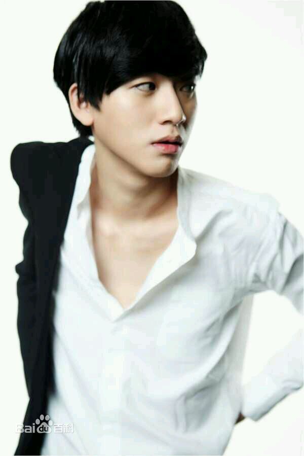 最优质刘旻奎(；Yoo Min Gue)生活照